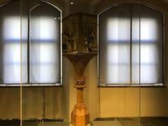 Freistehende Vitrine F302 mit RK2-Xa