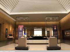 Freistehende Vitrinen F304