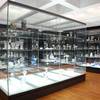 GLASBAU HAHN provided 9 HLS System cases with lightbox for the permanent exhibition of the Glass and Ceramics Collection at the Museum of Arts and Crafts in Zagreb.